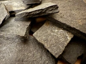 Bruchschiefer Kupferschiefer Schiefer Ziersplitt Schiefersplitt Naturstein 10 KG - Bild 1 von 2