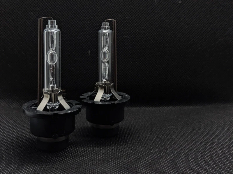 Bombilla de faro de xenón HID de fabricante de equipos originales para Porsche 911 1995-2004 haz bajo Foto 1 de 2