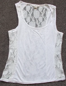 Forever Twentyone Boutique, Ladies White lace trim Top, sleeveless, Size 12/14 - Picture 1 of 5