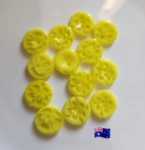 30pcs 14mm Yellow Transparent Flower Two Hole Buttons - Picture 1 of 1