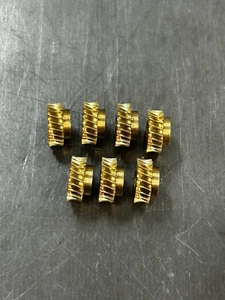 "CANTIDAD 1 ENGRANAJE HELICOIDAL BRONCE RELACIÓN 5:1 48 PASO 20 DIENTES 4 CABLES DIÁMETRO 3/16""" - Imagen 1 de 14