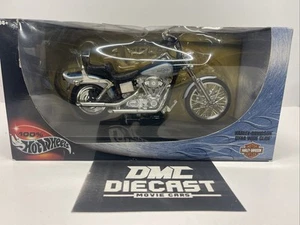 Hot Wheels Harley-Davidson Dyna Wide Glide scala 1:10 da collezione spedizione gratuita - Foto 1 di 7