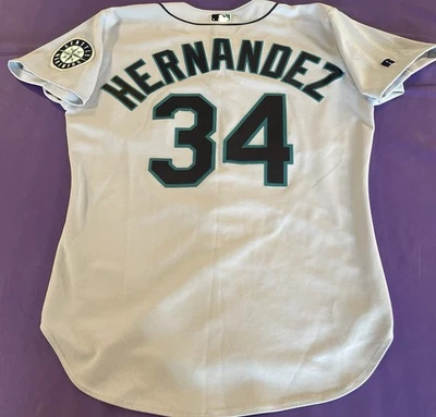 Auténtica camiseta Russell 44 de los Seattle Mariners Felix Hernández #34 en el campo Foto 1 de 4