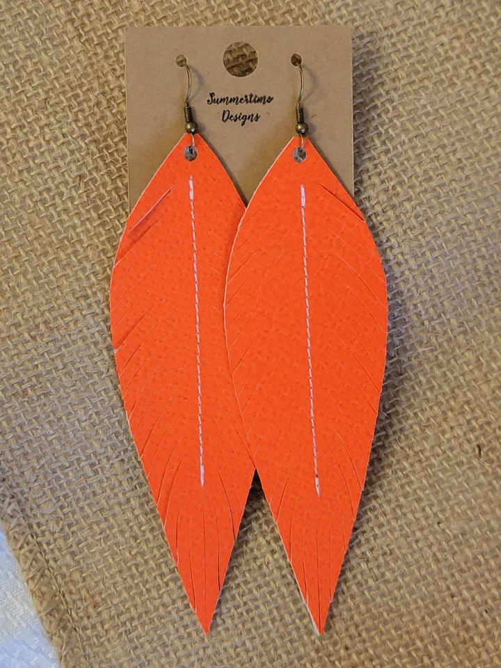 Серьги-перья ручной работы из натуральной кожи неоновые оранжевые галечные 4 дюйма - Изображение 1 из 1