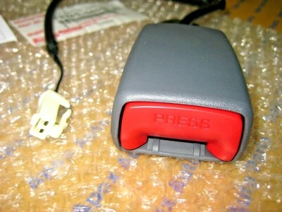 SOLO hebilla de cinturón de seguridad con canastilla delantera lado del conductor Toyota Tacoma 1995-1997 Tacoma Foto 1 de 4