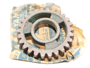 NOS Yamaha IT400 YZ400 1976 Genuine Transmission 3rd Gear Drive 501-17221-00 - Picture 1 of 4