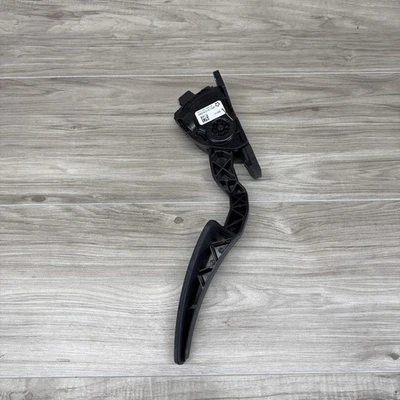 2009 - 2025 RAM 1500 2500 3500 Classic OEM ACCELERATOR PEDAL Apps Sensor Dodge - Image 1 of 4