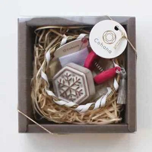 [Cohana]Scissors/Compact/Handicraft supplies/Made in Japan/2024 Winter Gift Set - Picture 1 of 8