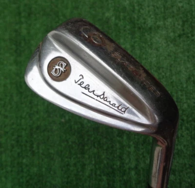 Vintage Slazenger "JEAN DONALD" Ladies 9 Iron Golf Club - Image 1 of 4