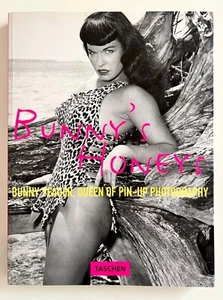 Bunny's Honeys: Bunny Yeager Queen of Pin-Up Photography 1st Ed. 1994 SC Taschen - Picture 1 of 9