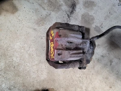 Pinza de pasajero 118 tipo CLA35 trasera compatible con 20-23 MERCEDES CLASE CLA 2054969 Foto 1 de 4