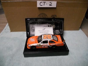 1/24 RCCA Elite 2009 #20 Joey Logano Home Depot Autographed - Picture 1 of 4