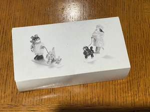 Dept 56 Snow Village Pets On Parade 5472-0 Set Of 2 In Box - Picture 1 of 9