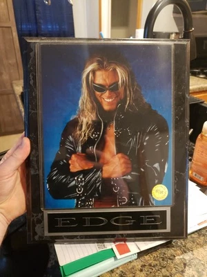 Imagen vintage de borde WWF sobre base de mármol Foto 1 de 4