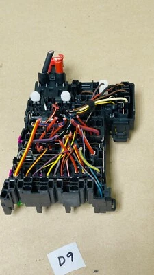 AUDI A3  2015-2020 FUSE RELAY BOX 5Q0937615C MK3 8V 2012 - 2020  Oem D9 - Image 1 of 4