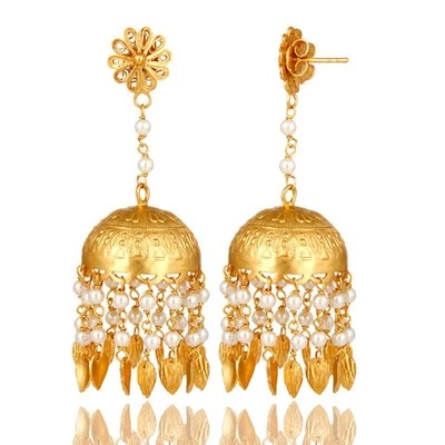 Pendientes Jhumka tradicionales de plata de ley 925 con piedras preciosas de perlas naturales Foto 1 de 2