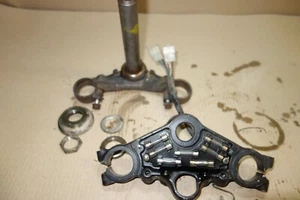 Juego de abrazaderas yugos de horquilla HONDA vt250f vt 250 integra MC08 - Imagen 1 de 6