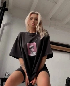 T-shirt oversize grigia 2024 - Foto 1 di 1