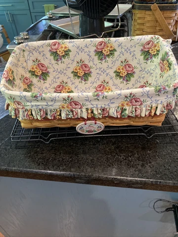 1996 longaberger mother's day vanity basket, 3 protectors, liner, tie-on Cover