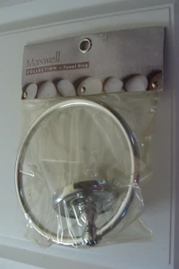 "Anillo de toalla colección Maxwell nuevo en paquete cromo pulido 6" - Imagen 1 de 2