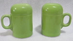 Fiesta Ware Lime Green Salt Shaker Pepper set Range Top Fiestaware HLC USA - Picture 1 of 7