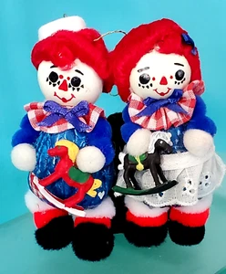 FOLKART RAGGEDY ANN &ANDY WALNUT SHELL SMALL DOLL CHRISTMAS ORNAMENTS - Picture 1 of 11