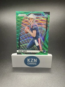 2024 Panini Prizm - Rookies Drake Maye #329 Green Wave Prizm (RC) - Foto 1 di 2