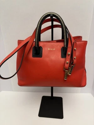 Bandolera Milly de cuero rojo con cremallera y asa superior con correa ajustable Foto 1 de 4