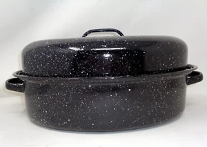 14″ Black Oval Ceramic Non-Stick Roasting Pan With Lid - Picture 1 of 4