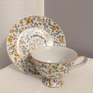 Yasuga Ware Chintz Teacup Saucer Pedestal Yellow Flowers Leaves Gold Rim Japan - Picture 1 of 12