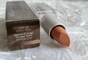 Lápiz labial BECCA Lush Lip Color Bálsamo en CAFÉ AU LAIT melocotón neutro beige desnudo - Imagen 1 de 11