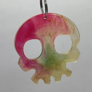 Multi Color Skull Keychain 3” Key Ring Large Blended Pink Green Gold - Imagen 1 de 6