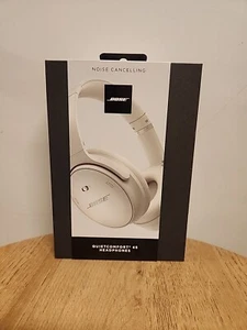 Bose - QuietComfort 45 Wireless Noise Cancelling Over-the-Ear Headphones - White - Picture 1 of 2