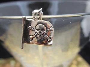 SILVER .925 Pirate Ship Flag Skull & Bones cocktail OLIVE Stainless food pick - Picture 1 of 3