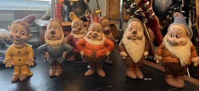 Juego de 7 figuras de látex de goma de colección 1937-38 Walt Disney Seven Dwarfs Seiberling RARO Foto 1 de 4