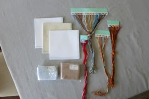 Lot of Five (5) Cross Stitch Fabric with 43 Colors of Embroidery Floss/Trea - Picture 1 of 11