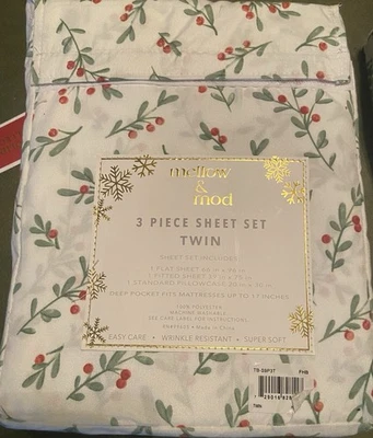 NEW! Mellow & Mod "Holly Sprige"  Pattern Twin Size Sheet 3 Piece Set - Image 1 of 2