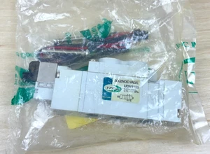 TPC UDV4120 Pneumatic Valve, 5-Port, 2-Way - Picture 1 of 8