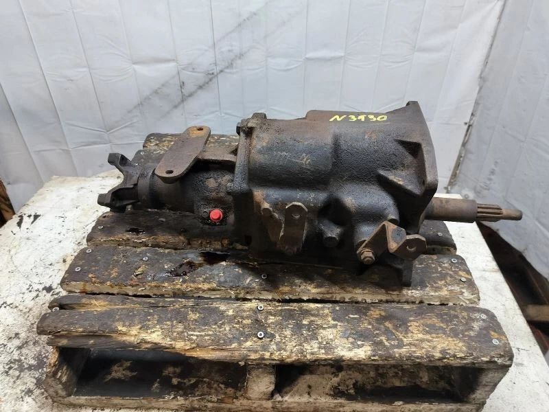 Manual Transmission 3 Speed 7-1/2" Extension Fits 75-81 FORD E100 VAN 615743 - Image 1 of 4