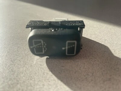 Mercedes-Benz ML320 1998-2003 ~ Interruptor limpiaparabrisas de ventana trasera ~ A1638203410 ~ OEM Foto 1 de 3