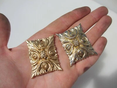 Brass Ormolu Furniture Hardware Mount French Rococo Floral Flower - £4each - Image 1 of 4