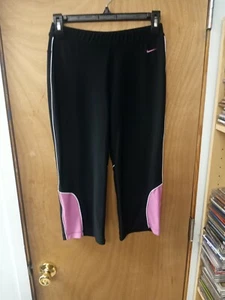 Nike Dri Fit Yoga Capri XS 0-2 Black/pink Workout Athleisure Walking Running - Picture 1 of 6