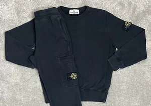 Tuta Stone Island Junior Nera, Maglione e Joggers 100% Autentica Età 8 - Foto 1 di 24