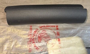 *1EA OEM HONDA ROLL BAR PAD FITS FL250 ODYSSEY 1977-1978 71915-950-010 KSF - Foto 1 di 3