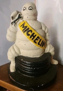 Michelin Mann sitzt auf Reifen Spardose - Bild 1 von 7