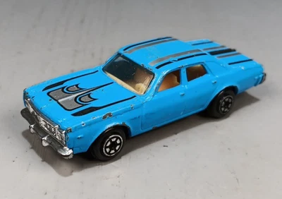 Dodge Monaco Yat Ming 1977 #1031 1/64 azul/plateado Foto 1 de 4