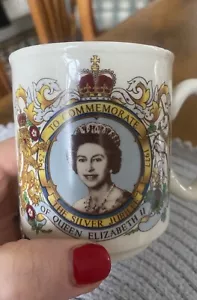 Queen Elizabeth II Silver Jubilee Commemorative Mug Cup made in England 1977 - Picture 1 of 5