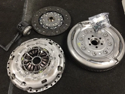 AUDI A3 2.0TDI 8P CFFB 2011 ON  DUALMASS  FLYWHEEL CLUTCH KIT + CYLINDER — 第 1/3 张图片