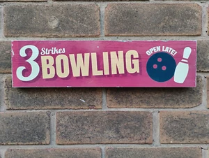 Vintage Style Tenpin Bowling Wooden Wall Sign Game Room Sign 395 x 100 x 18mm - Picture 1 of 4