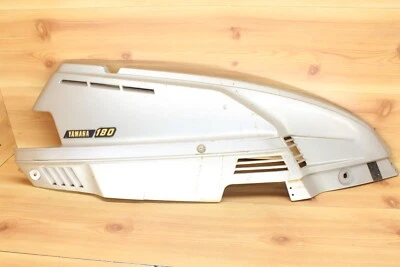 Yamaha XC180 XC 180 1983 Riva OEM cubierta lateral derecha panel cubierta 25G-21731-00-3H Foto 1 de 4